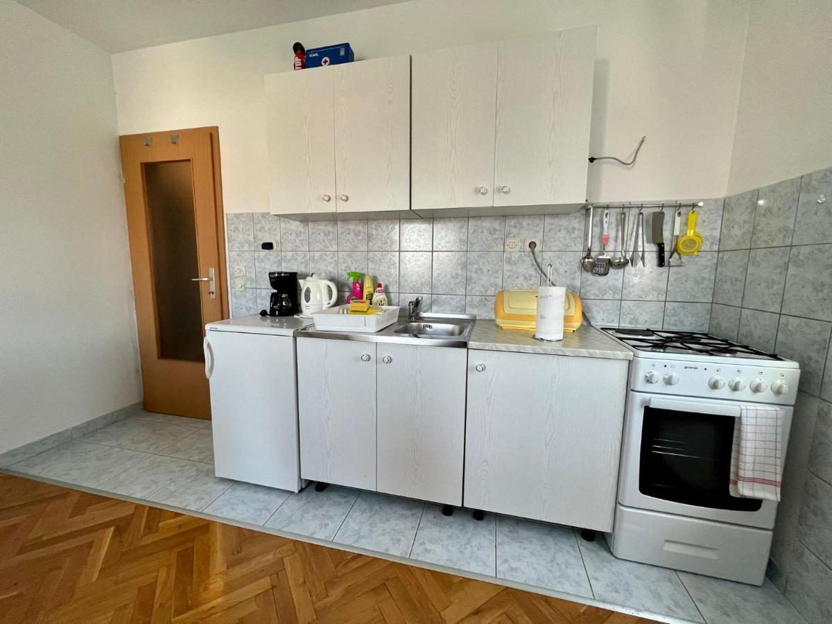 Apartment Troisa Каштела Экстерьер фото